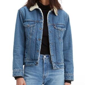 Levi’s Sherpa Lined Jean Jacket Blue Medium Wash Size XS Women 100% Cotton